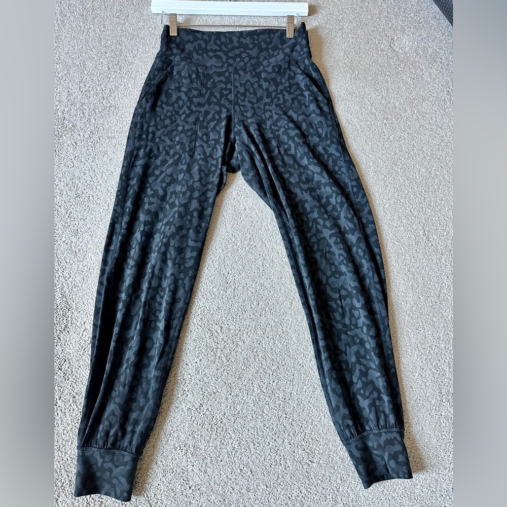 Lululemon Align Jogger - 28” - Formation Camp Deep Coal Multi